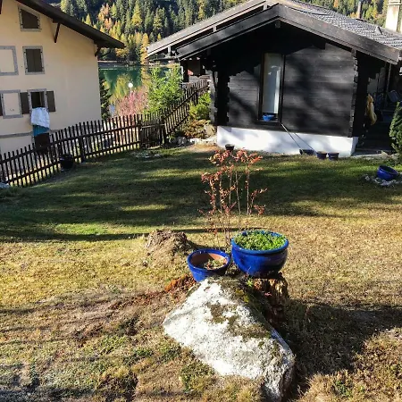 Chalet Au Paradis With Great Views, Hot Tub, Sauna & Garden 샬레